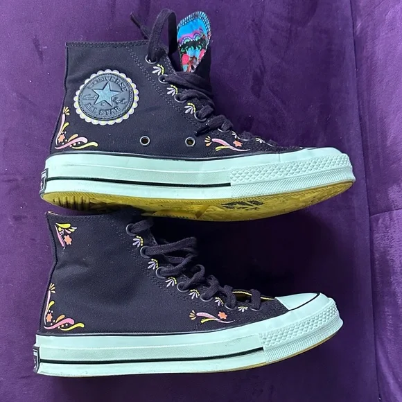 Converse Purple Sneakers with Colorful Embroidery - Picture 3 of 4